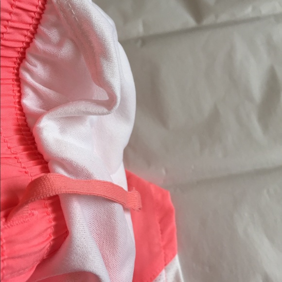 Nike girls shorts Large - Picture 6 of 9